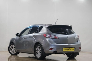 Хетчбэк Mazda 3 2012 года, 809000 рублей, Новокузнецк