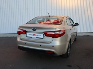 Седан Kia Rio 2014 года, 910000 рублей, Брянск