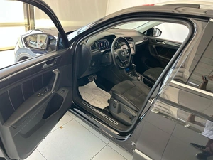 Внедорожник Volkswagen Tiguan 2018 года, 2800000 рублей, Смоленск