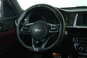 Седан Kia Optima 2018 года, 2339000 рублей, Омск