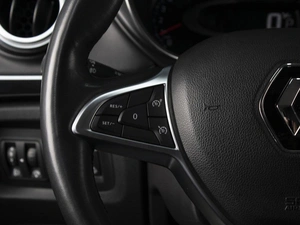 Внедорожник Renault Captur 2020 года, 1900000 рублей, Омск