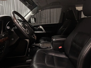 Внедорожник Toyota Land Cruiser 2012 года, 3649000 рублей, Красноярск