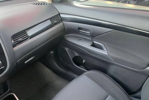Внедорожник Mitsubishi Outlander 2021 года, 2790000 рублей, Солонцы