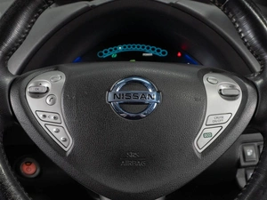 Хетчбэк Nissan Leaf 2016 года, 969000 рублей, Тюмень