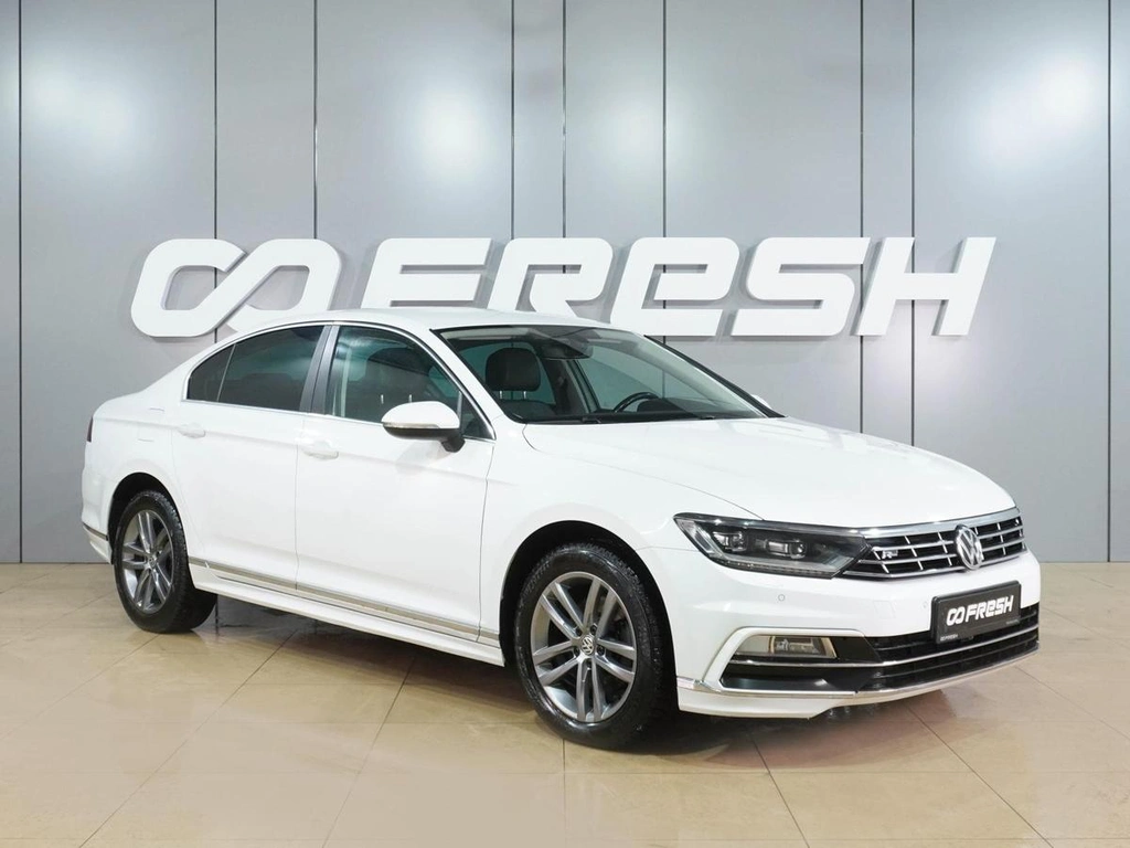 Седан Volkswagen Passat 2018 года, 2189000 рублей, Воронеж
