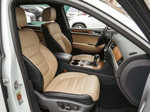 Внедорожник Volkswagen Touareg 2013 года, 2750000 рублей, Краснодар