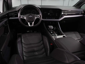 Внедорожник Volkswagen Touareg 2020 года, 4149000 рублей, Воронеж