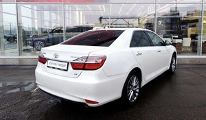 Седан Toyota Camry 2016 года, 2165000 рублей, Солонцы