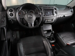 Внедорожник Volkswagen Tiguan 2014 года, 1499000 рублей, Воронеж