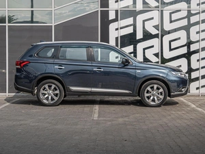 Внедорожник Mitsubishi Outlander 2020 года, 2100000 рублей, Краснодар
