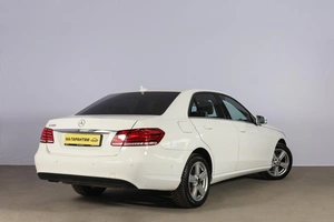 Седан Mercedes-benz E-класс 2014 года, 2149000 рублей, Новосибирск