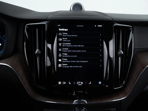 Внедорожник Volvo XC60 2024 года, 5498999 рублей, Москва