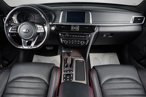 Седан Kia Optima 2019 года, 2649000 рублей, Тюмень