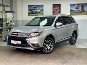 Внедорожник Mitsubishi Outlander 2017 года, 1760000 рублей, Красноярск