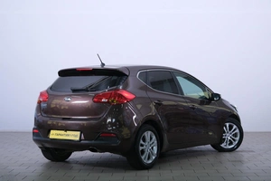 Хетчбэк Kia Ceed 2012 года, 949000 рублей, Омск
