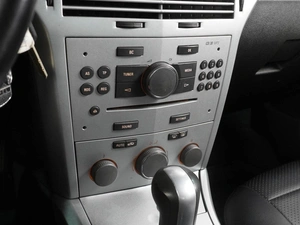Универсал Opel Astra 2012 года, 669000 рублей, Воронеж