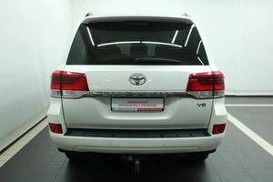 Внедорожник Toyota Land Cruiser 2015 года, 5356000 рублей, Красноярск