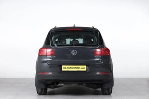 Внедорожник Volkswagen Tiguan 2014 года, 1799000 рублей, Новосибирск