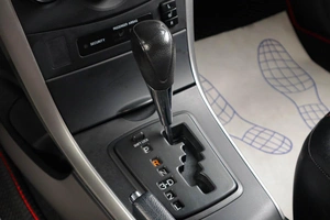 Седан Toyota Corolla 2012 года, 1319000 рублей, Тюмень