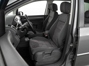 Минивэн Volkswagen Touran 2013 года, 1198999 рублей, Москва