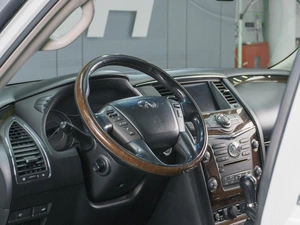 Внедорожник Infiniti QX56 2013 года, 2599000 рублей, Сургут