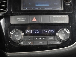 Внедорожник Mitsubishi Outlander 2016 года, 1797900 рублей, Казань