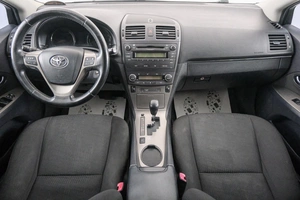 Седан Toyota Avensis 2009 года, 1189000 рублей, Красноярск
