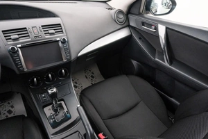 Седан Mazda 3 2012 года, 899000 рублей, Красноярск