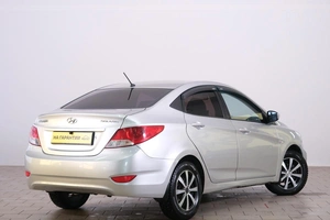 Седан Hyundai Solaris 2012 года, 629000 рублей, Омск