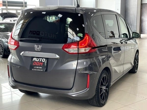 Минивэн Honda Freed 2017 года, 1467000 рублей, Солонцы