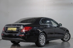 Седан Mercedes-benz E-класс 2019 года, 1899000 рублей, Челябинск