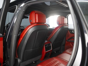 Внедорожник Porsche Cayenne 2019 года, 7799000 рублей, Омск