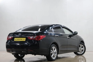 Седан Hyundai Sonata 2011 года, 1079000 рублей, Новокузнецк