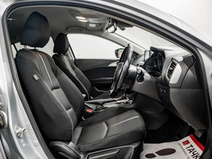 Хетчбэк Mazda Axela 2017 года, 1100000 рублей, Красноярск