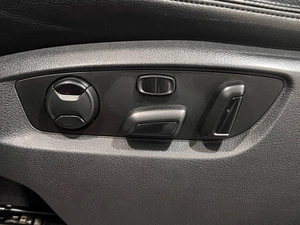 Внедорожник Volkswagen Touareg 2004 года, 799000 рублей, Красноярск