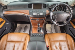 Седан Nissan Fuga 2005 года, 989000 рублей, Барнаул