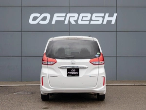 Минивэн Honda Freed 2018 года, 1545000 рублей, Краснодар