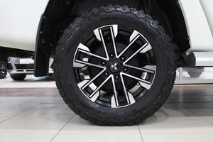 Пикап Mitsubishi L200 2022 года, 3850000 рублей, Красноярск