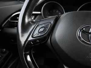 Внедорожник Toyota C-HR 2019 года, 2329000 рублей, Кирилловка