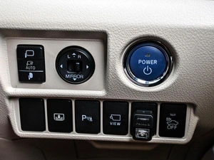 Седан Toyota SAI 2014 года, 1624000 рублей, Кирилловка