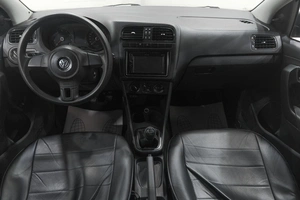Седан Volkswagen Polo 2012 года, 689000 рублей, Новокузнецк