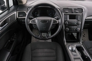 Седан Ford Fusion (North America) 2016 года, 1599000 рублей, Красноярск