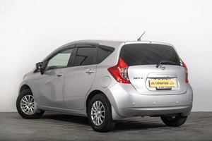 Хетчбэк Nissan Note 2016 года, 899000 рублей, Томск
