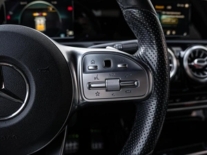 Хетчбэк Mercedes-benz A-класс 2018 года, 2199000 рублей, Краснодар