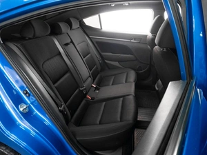 Седан Hyundai Elantra 2017 года, 1379000 рублей, Тюмень