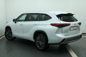 Внедорожник Toyota Highlander 2025 года, 5380000 рублей, Красноярск