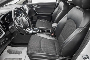 Хетчбэк Kia Ceed 2018 года, 1489000 рублей, Барнаул