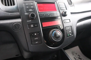 Седан Kia Cerato 2009 года, 779000 рублей, Красноярск