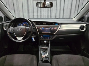 Хетчбэк Toyota Auris 2013 года, 1149000 рублей, Красноярск