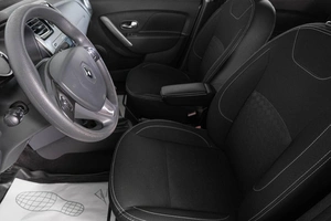 Седан Renault Logan 2017 года, 889000 рублей, Кемерово